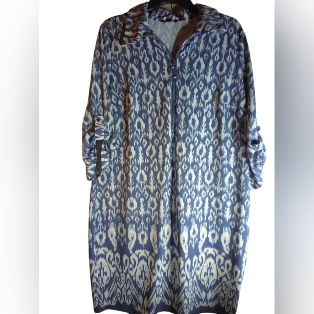 Mile Gabrielle Blue and White Patterned Long Sleeve Dress Size 1X Work Lounging